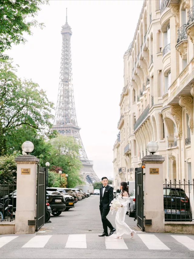 Let’s create moments that feel iconic, romantic and timeless ✨ Beauty: @mua_reinakim Officiant: @theparisofficiant Bridal bouquet: @ateliermimozaparis Transportation: @deluxe.paris.driver